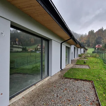 Pod 8 Lipami * Krościenko