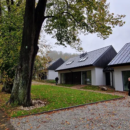 Vakantiehuis Pod 8 Lipami *