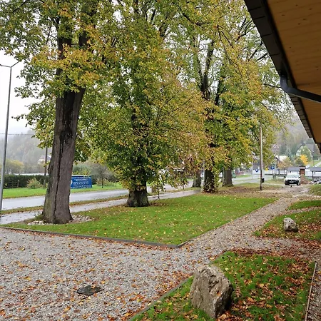 Pod 8 Lipami Feriehus