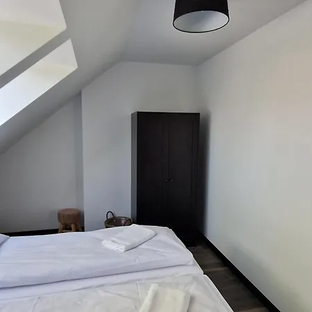 Pod 8 Lipami * Krościenko