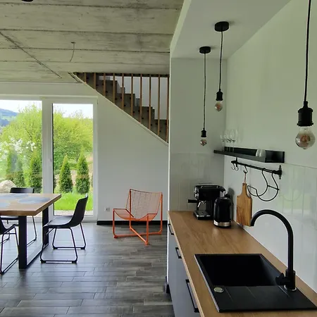 Pod 8 Lipami Holiday home *