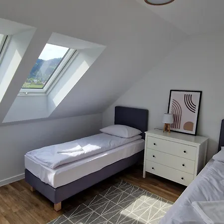 Vakantiehuis Pod 8 Lipami *