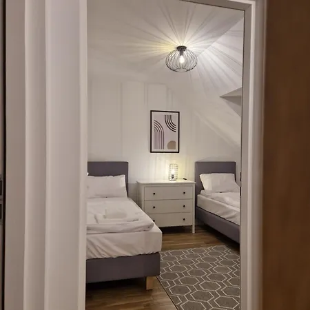 Vakantiehuis Pod 8 Lipami *