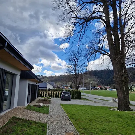 Pod 8 Lipami * Krościenko