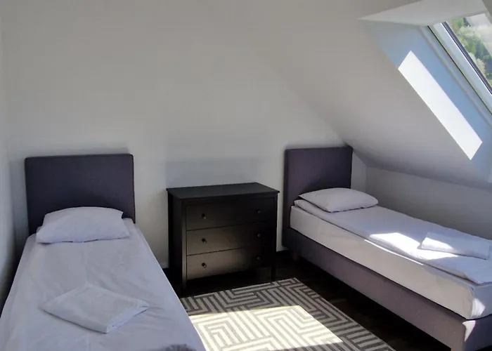 Pod 8 Lipami * Krościenko